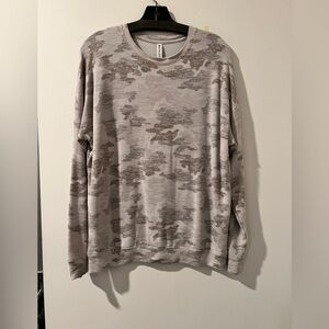 Athleta Studio to Street Light Grey Camo Pullover Sz. S *NICE* MSRP: $88+tax